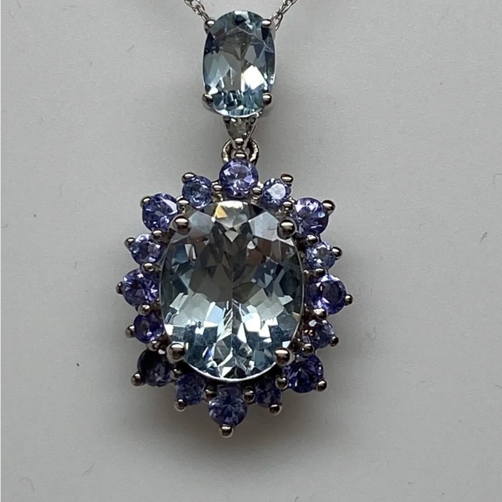 10K White Gold Aquamarine and Tanzanite Cluster Pendant with Chain Brand New